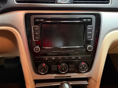 2013 Volkswagen Passat 2.5 SE