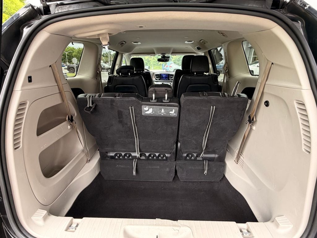 2017 Chrysler Pacifica Touring L Plus