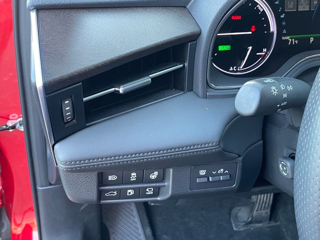 2022 Toyota Avalon Hybrid Limited