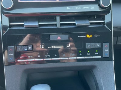 2022 Toyota Avalon Hybrid Limited