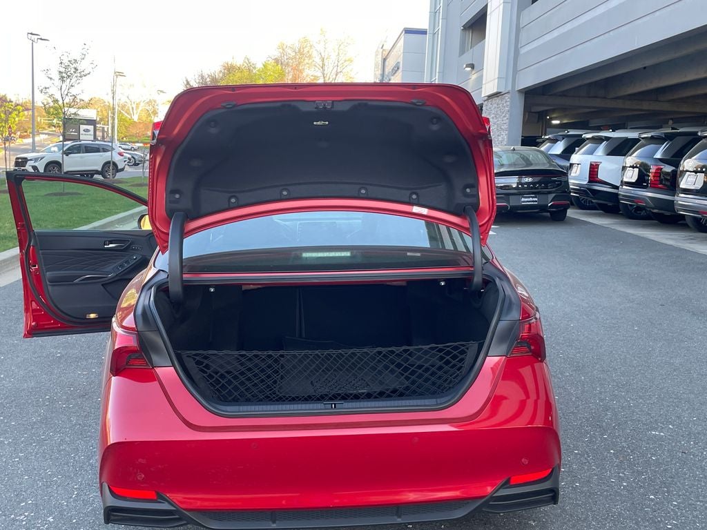 2022 Toyota Avalon Hybrid Limited