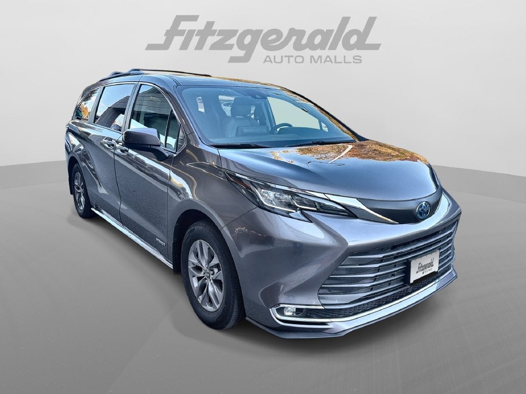 2021 Toyota Sienna XLE 7 Passenger