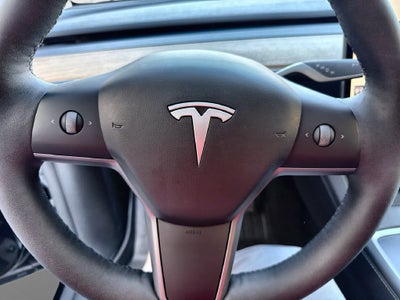 2025 Tesla Model Y Long Range