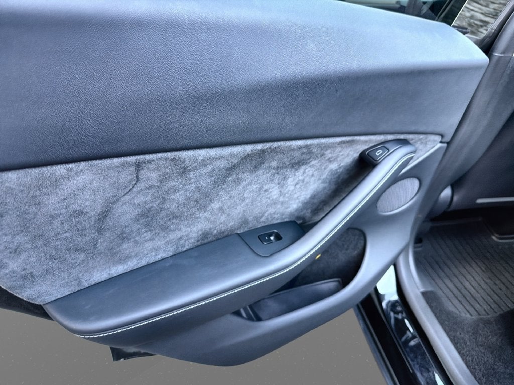 2025 Tesla Model Y Long Range