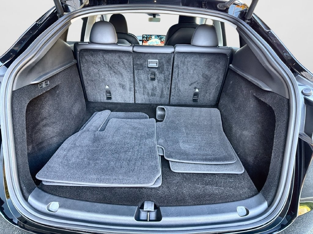 2025 Tesla Model Y Long Range