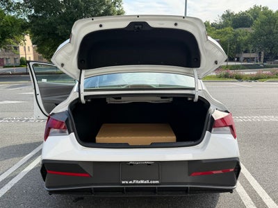 2025 Hyundai Elantra SEL Sport