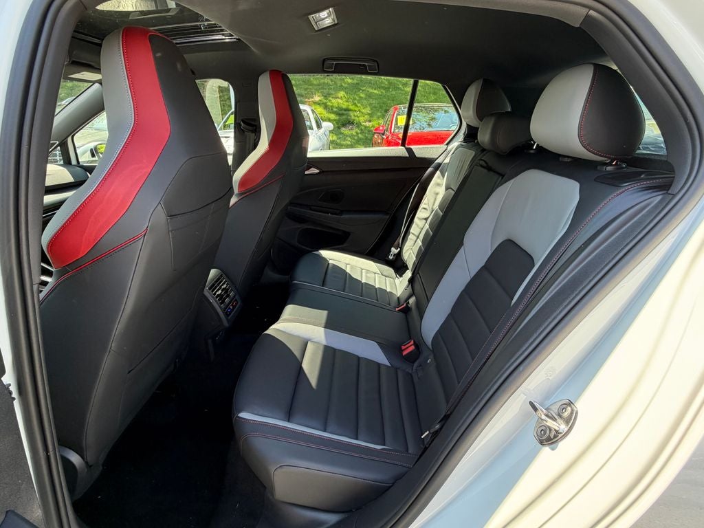 2025 Volkswagen Golf GTI Autobahn