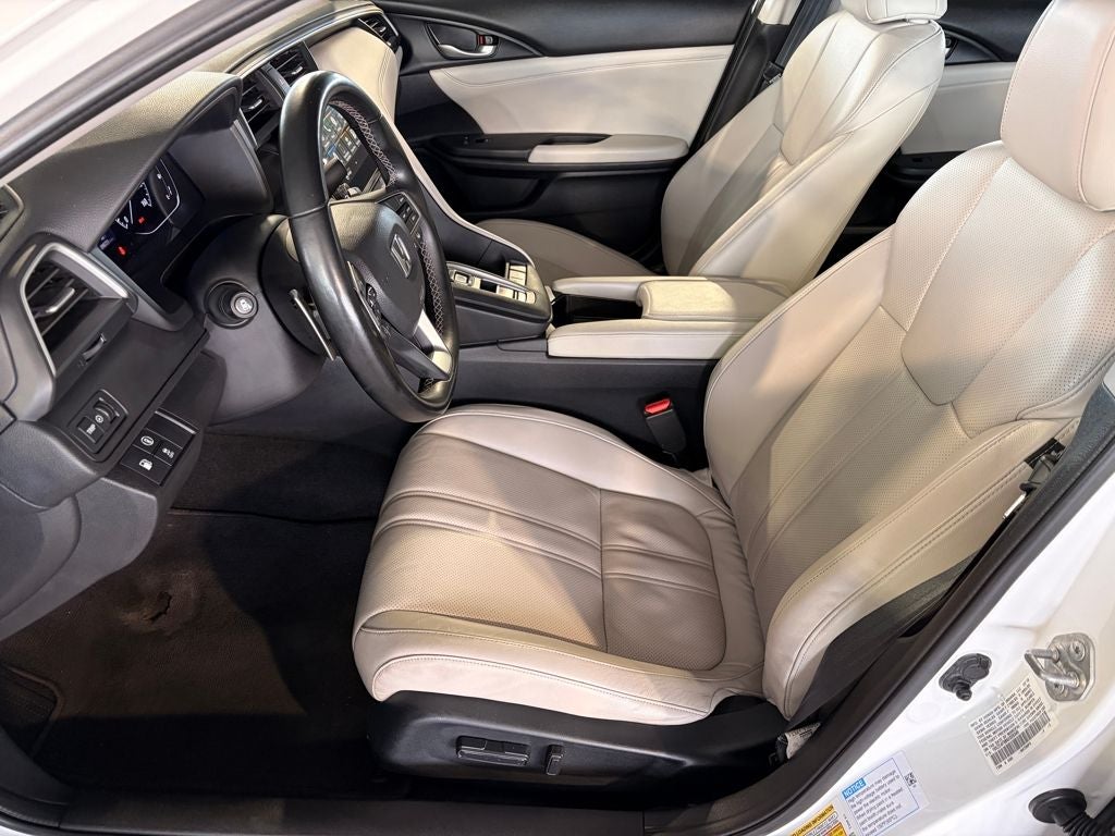 2019 Honda Insight Touring