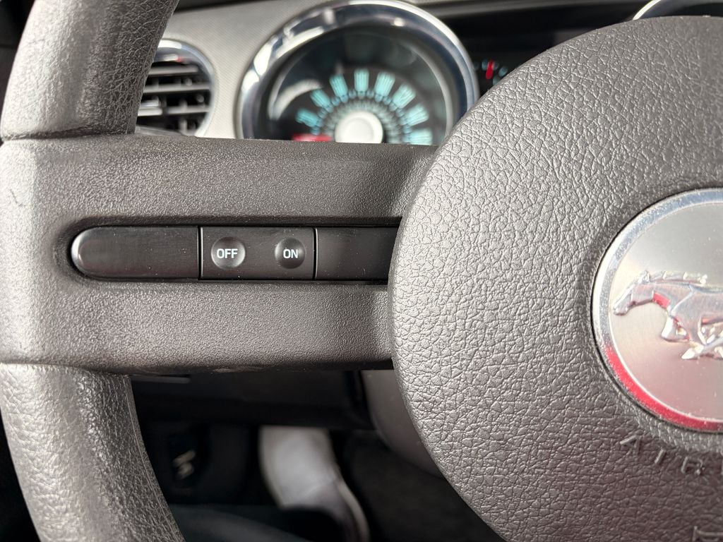 2012 Ford Mustang V6