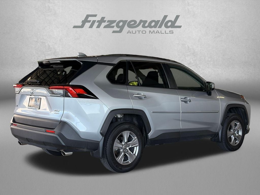 2022 Toyota RAV4 XLE