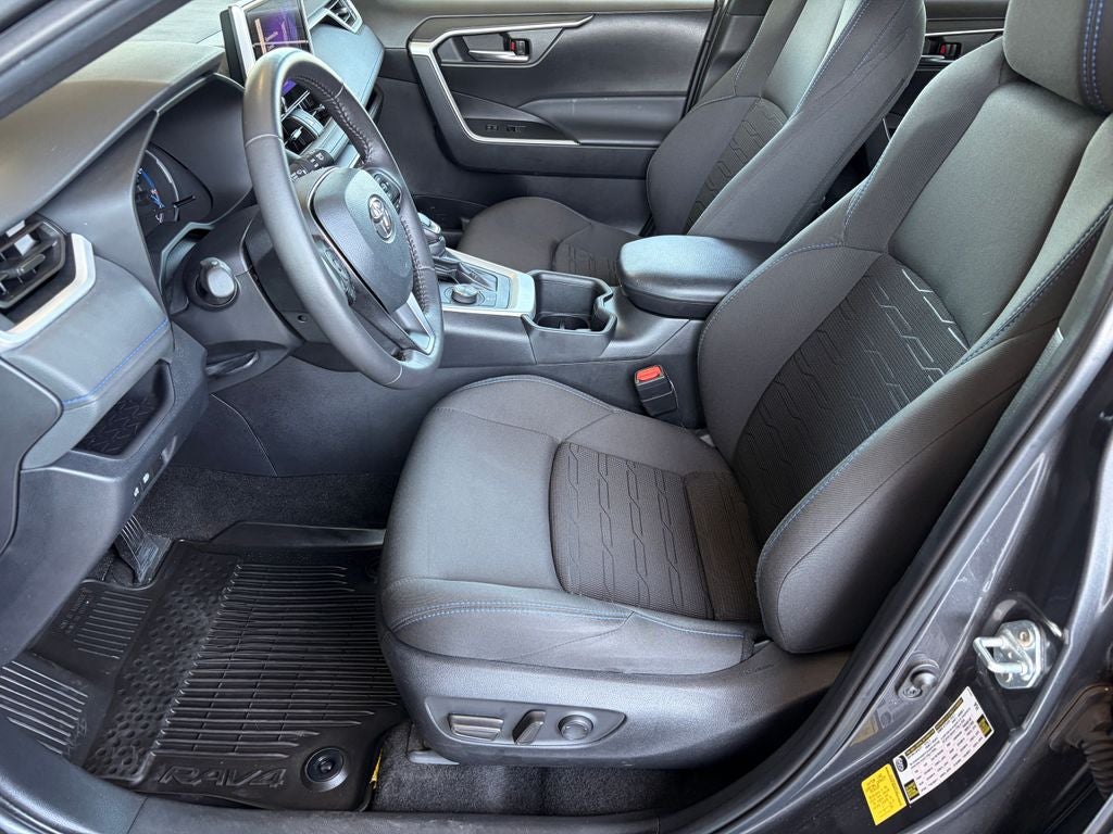 2024 Toyota RAV4 Hybrid SE