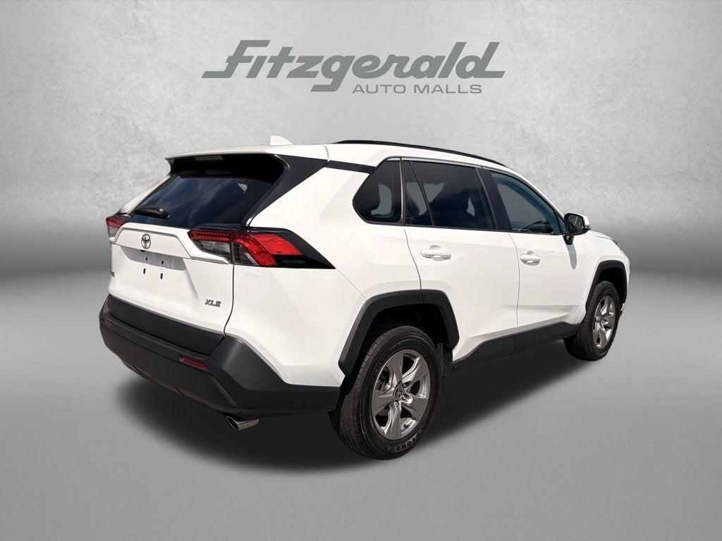 2025 Toyota RAV4 XLE