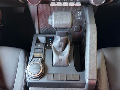 2025 Toyota TACOMA SR5 SR5