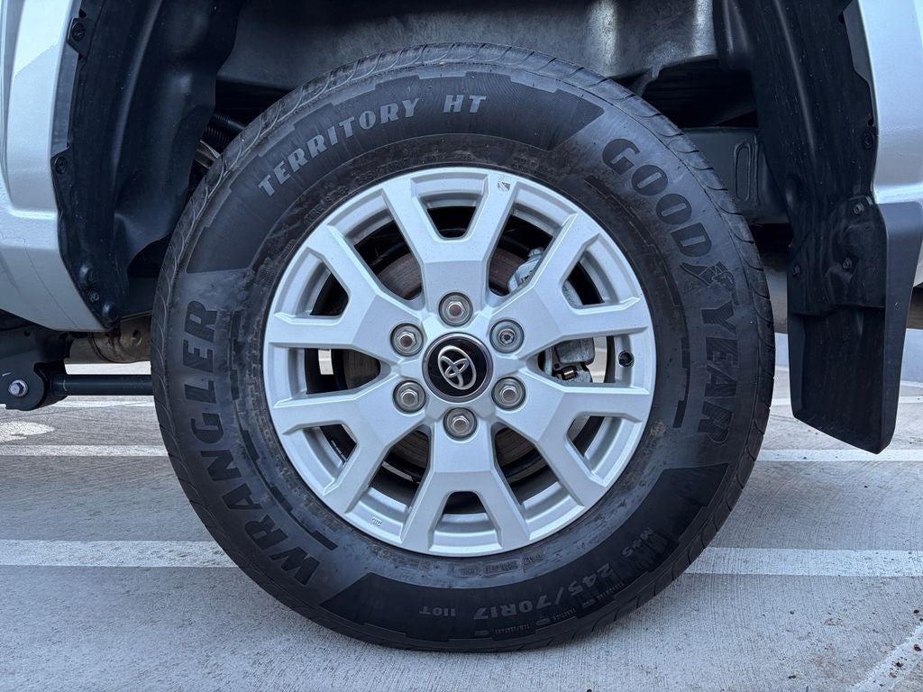 2025 Toyota Tacoma SR5