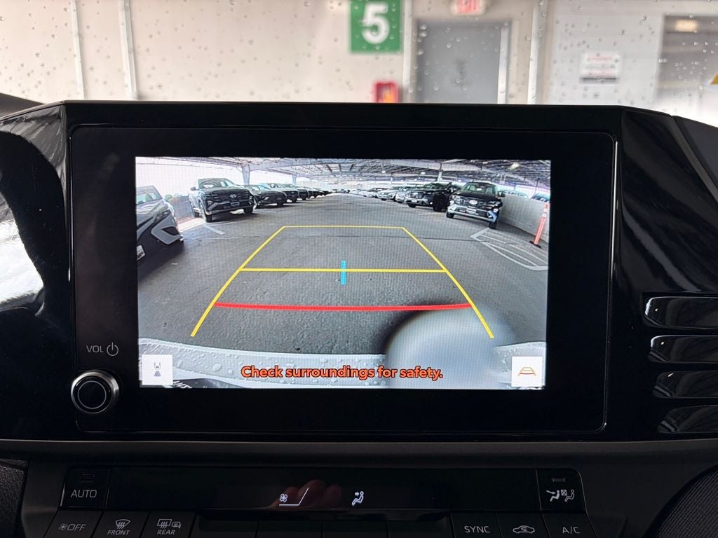 2025 Toyota CAMRY LE