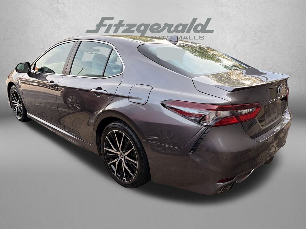 2023 Toyota Camry Hybrid SE