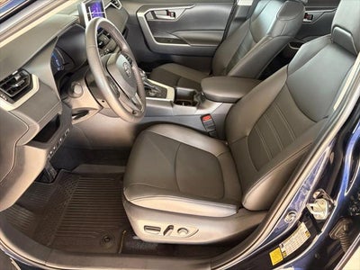 2024 Toyota RAV4 HYBRID XLE Premium