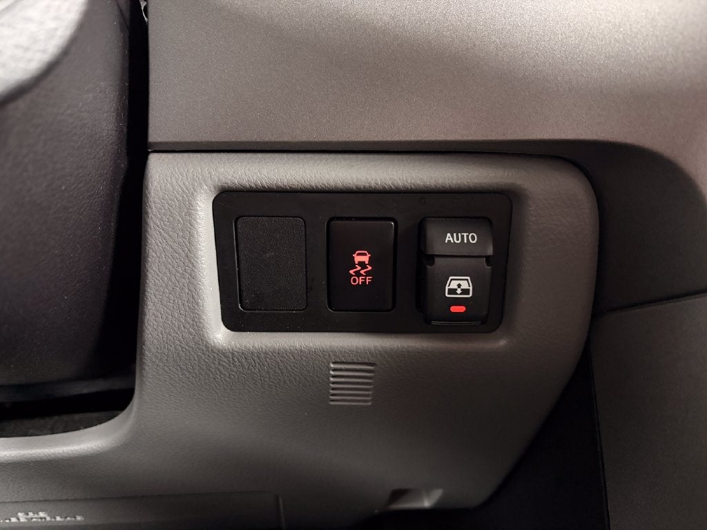 2017 Toyota Sequoia SR5 5.7L