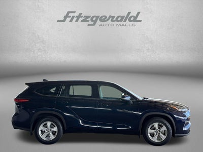 2022 Toyota HIGHLANDER LE
