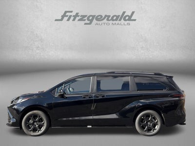2026 Toyota SIENNA XLE AWD Woodland Edition 7 Passenger