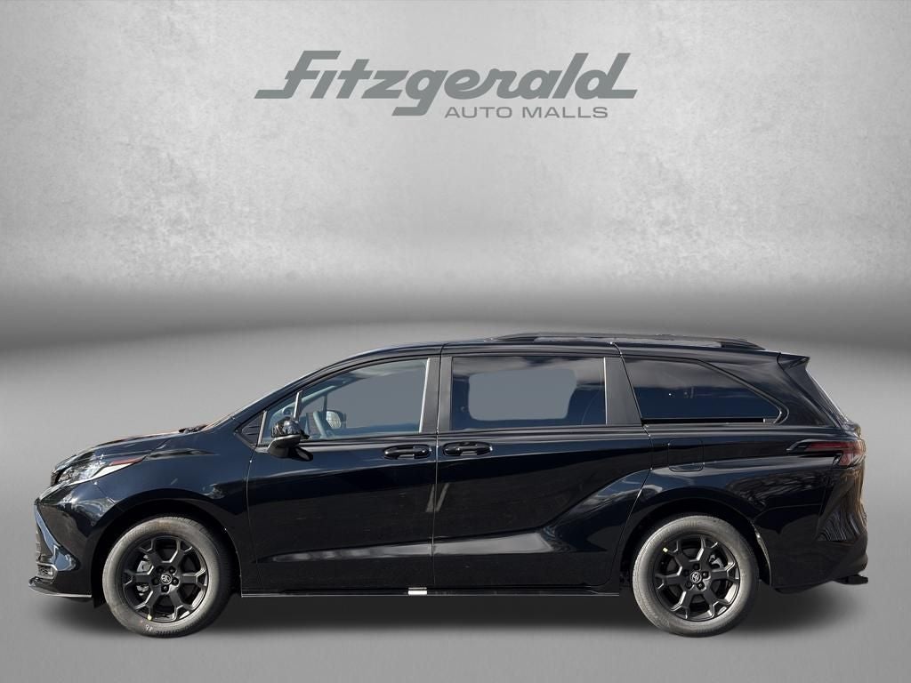 2026 Toyota SIENNA XLE AWD Woodland Edition 7 Passenger