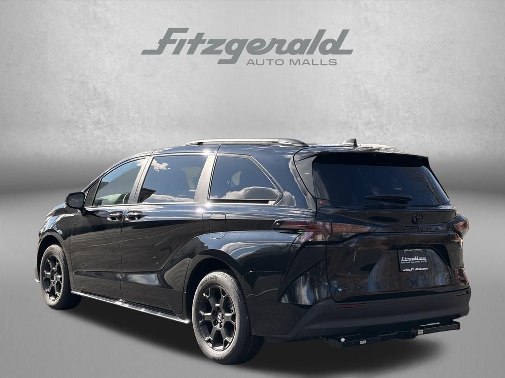 2026 Toyota SIENNA XLE AWD Woodland Edition 7 Passenger