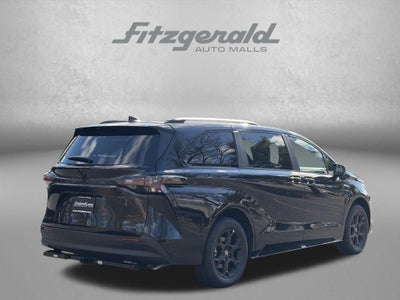 2026 Toyota SIENNA XLE AWD Woodland Edition 7 Passenger