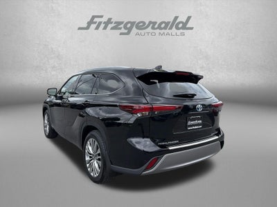 2024 Toyota Highlander Hybrid Platinum