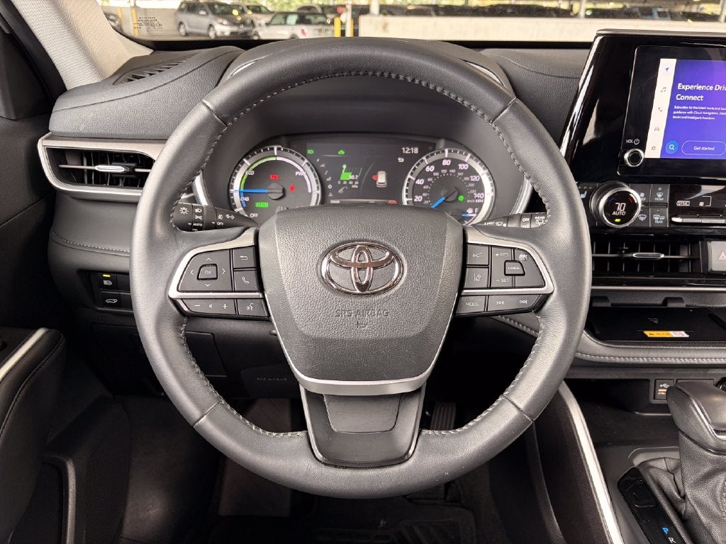 2025 Toyota Highlander Hybrid XLE