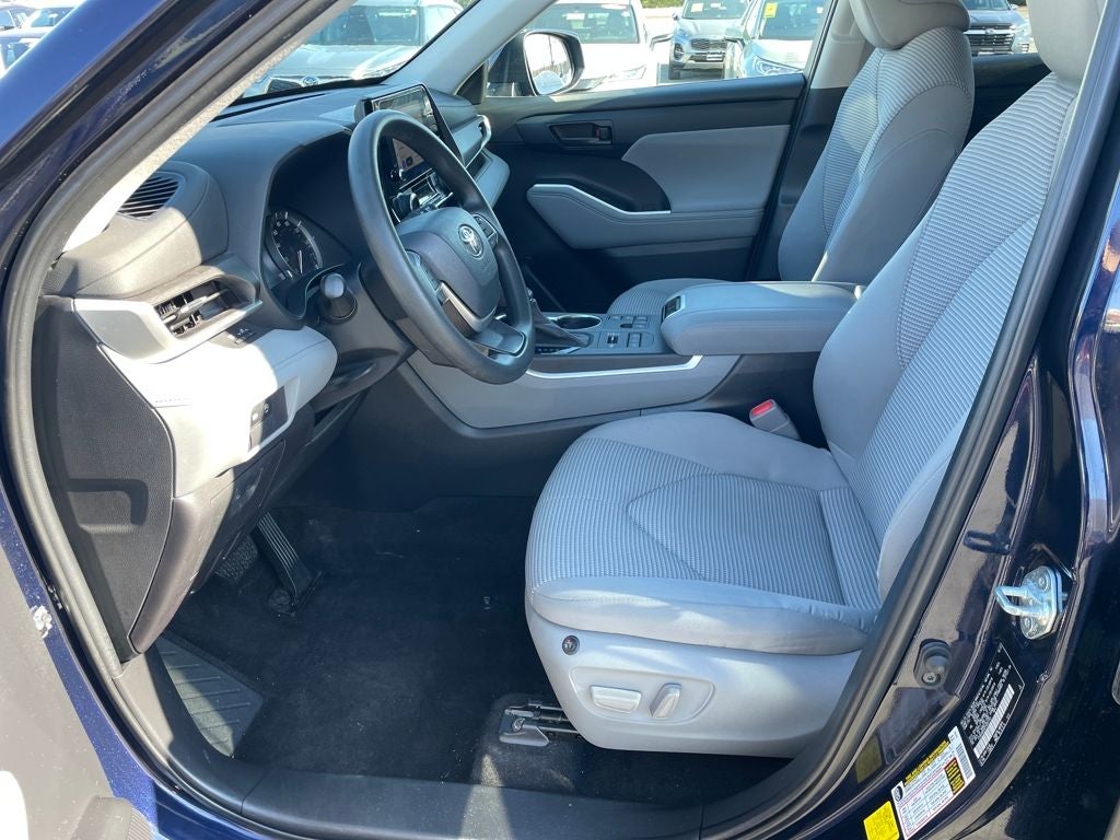 2023 Toyota HIGHLANDER L