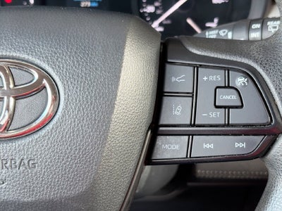 2024 Toyota Sienna LE 8 Passenger