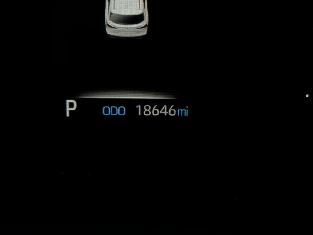 2022 Toyota Sienna LE 8 Passenger
