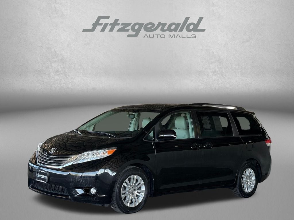2013 Toyota SIENNA XLE 3.5L XLE 8 Passenger