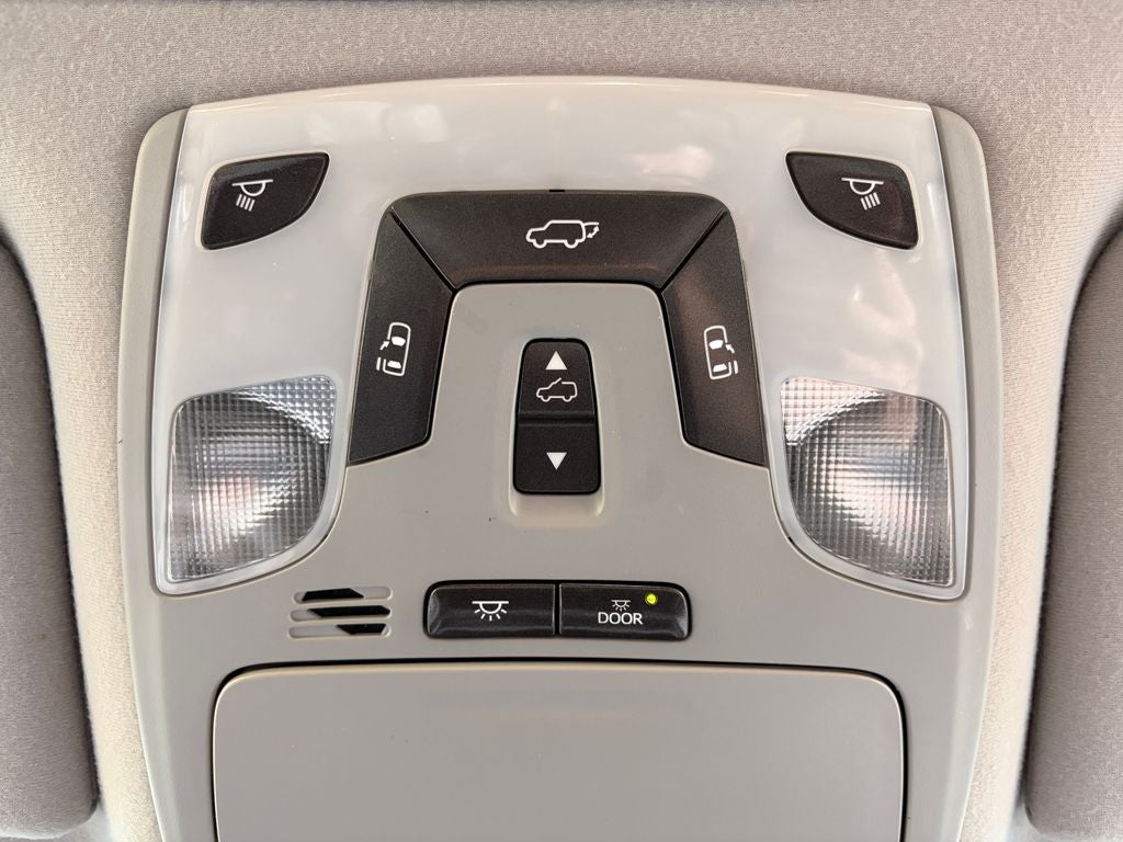 2013 Toyota SIENNA XLE 3.5L XLE 8 Passenger