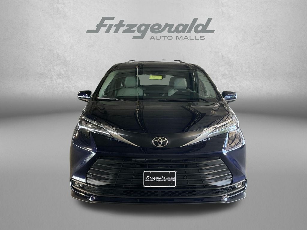 2026 Toyota Sienna XLE 7 Passenger
