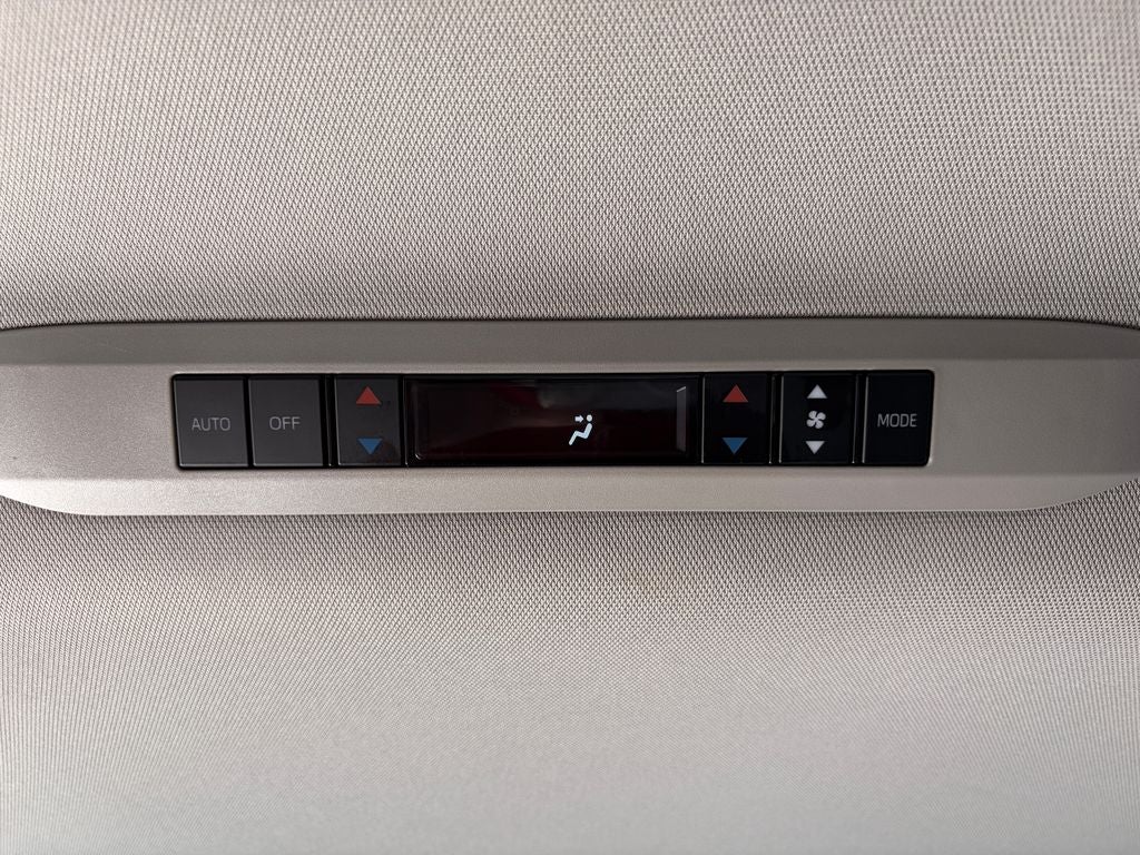 2023 Toyota Sienna XLE 7 Passenger