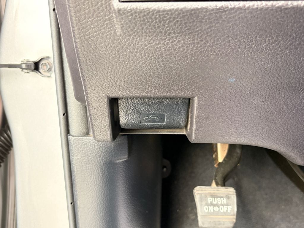 2015 Toyota TUNDRA 4X4 SR5 CrewMax