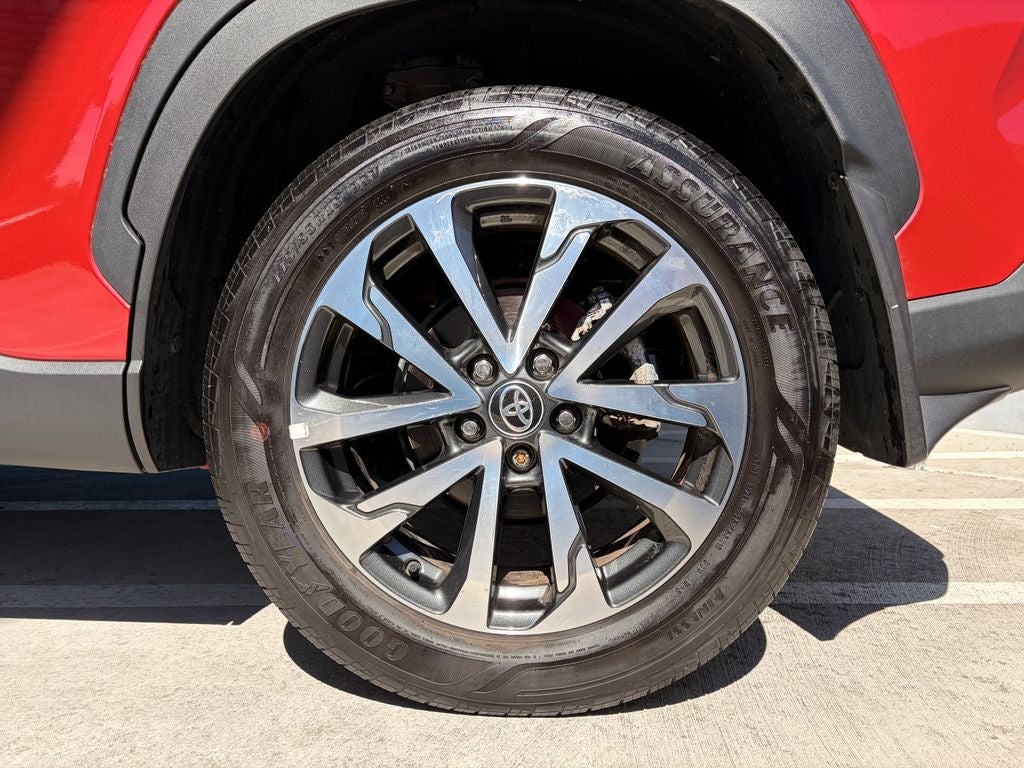 2024 Toyota Corolla Cross XLE