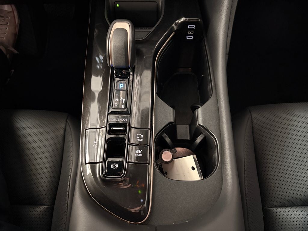 2025 Toyota CROWN XLE