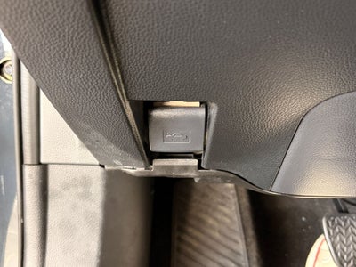 2025 Toyota CROWN XLE