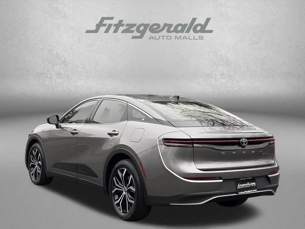 2026 Toyota CROWN XLE