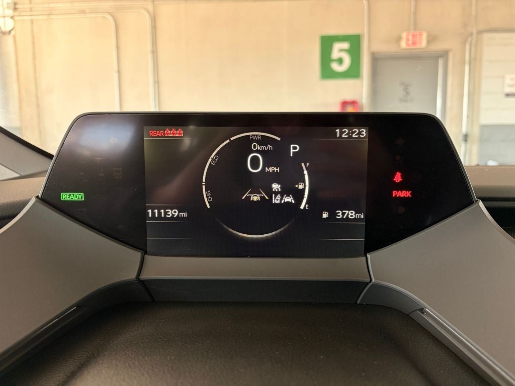 2025 Toyota PRIUS LE