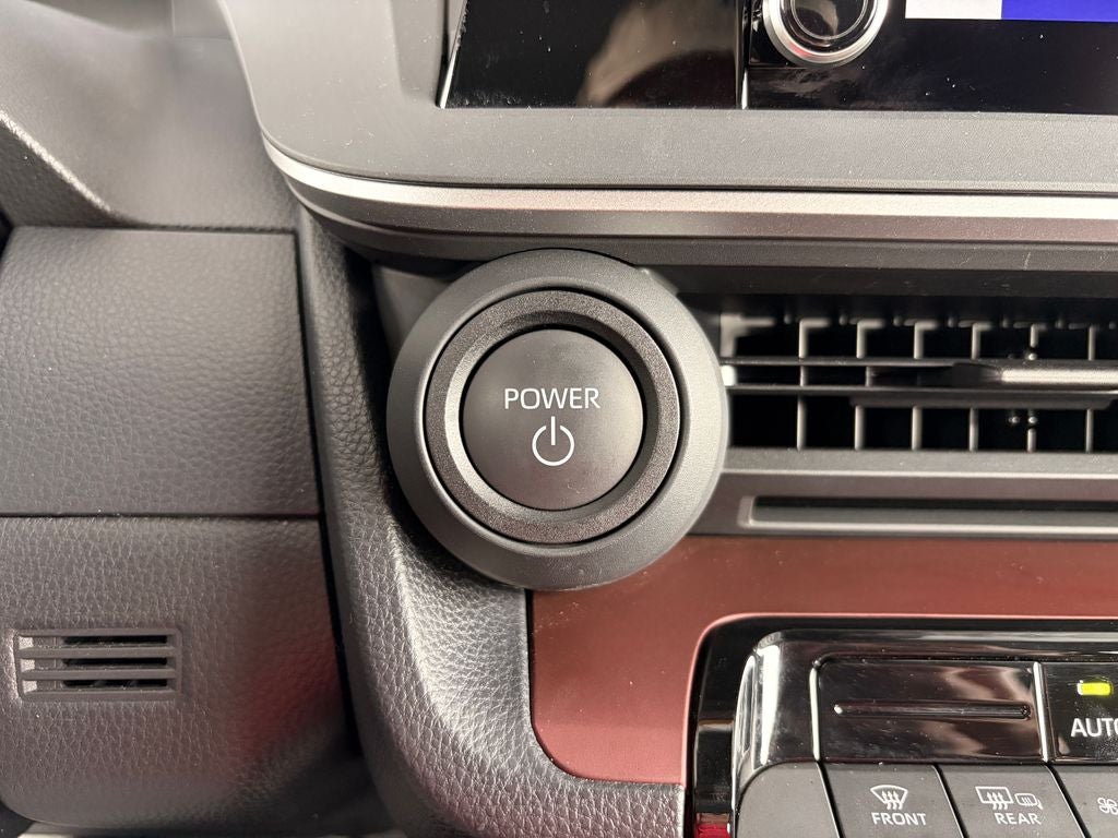 2024 Toyota Prius Prime SE