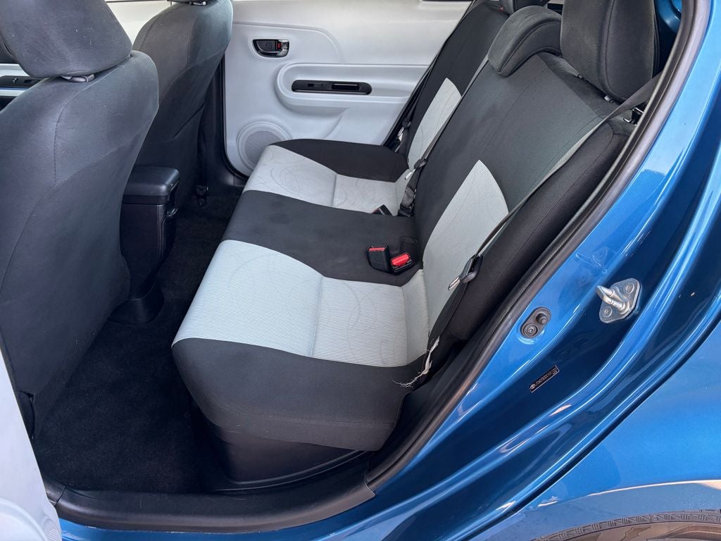 2012 Toyota PRIUS c Two