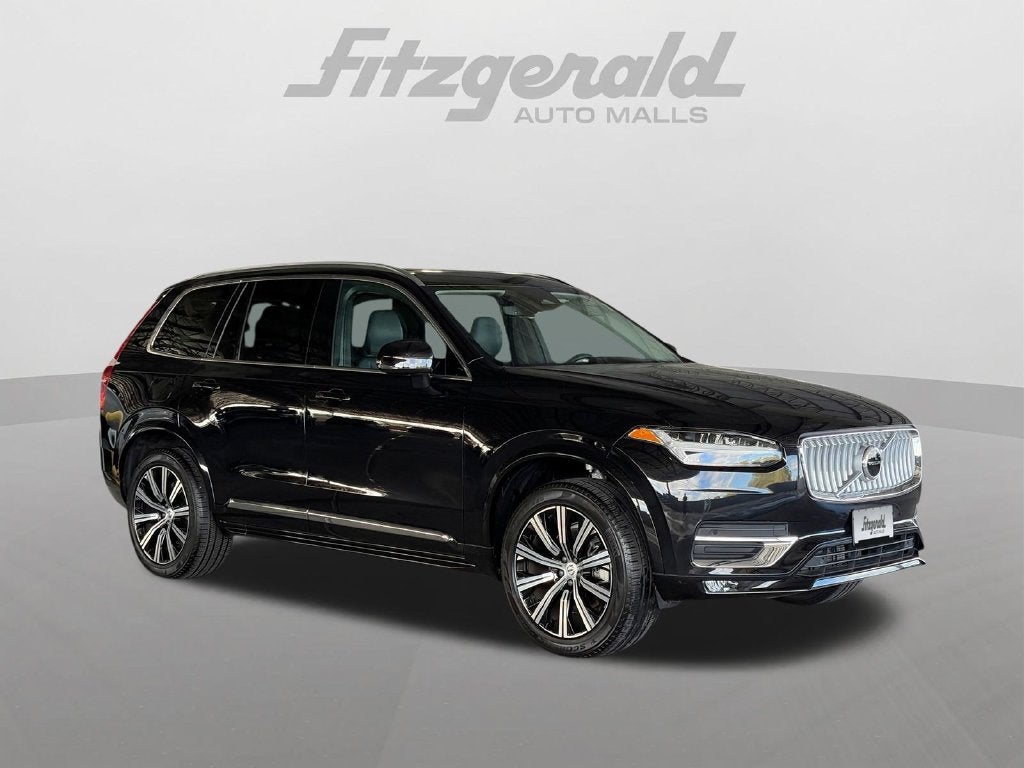 2025 Volvo XC90 B5 Core