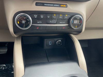 2020 Ford Escape SE
