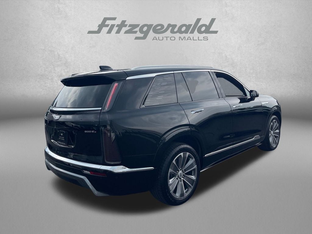 2026 Cadillac VISTIQ Luxury