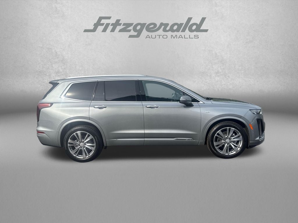 2025 Cadillac XT6 Premium Luxury