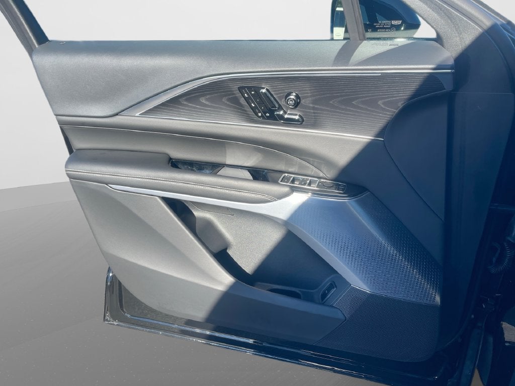 2025 Cadillac LYRIQ Luxury