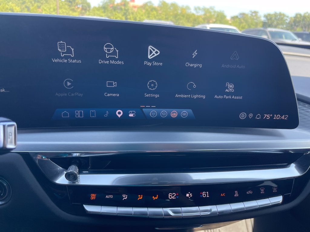 2025 Cadillac LYRIQ Luxury